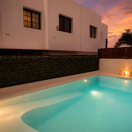Apapache | Private Pool | - 5 Min Walk * 플라야블랑카