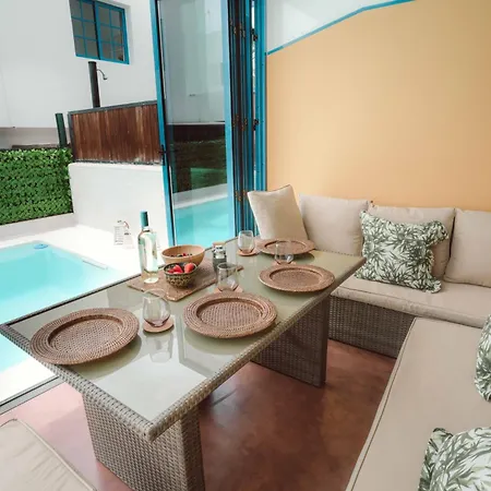 Apapache With Private Heated Pool And - 5 Min Walk